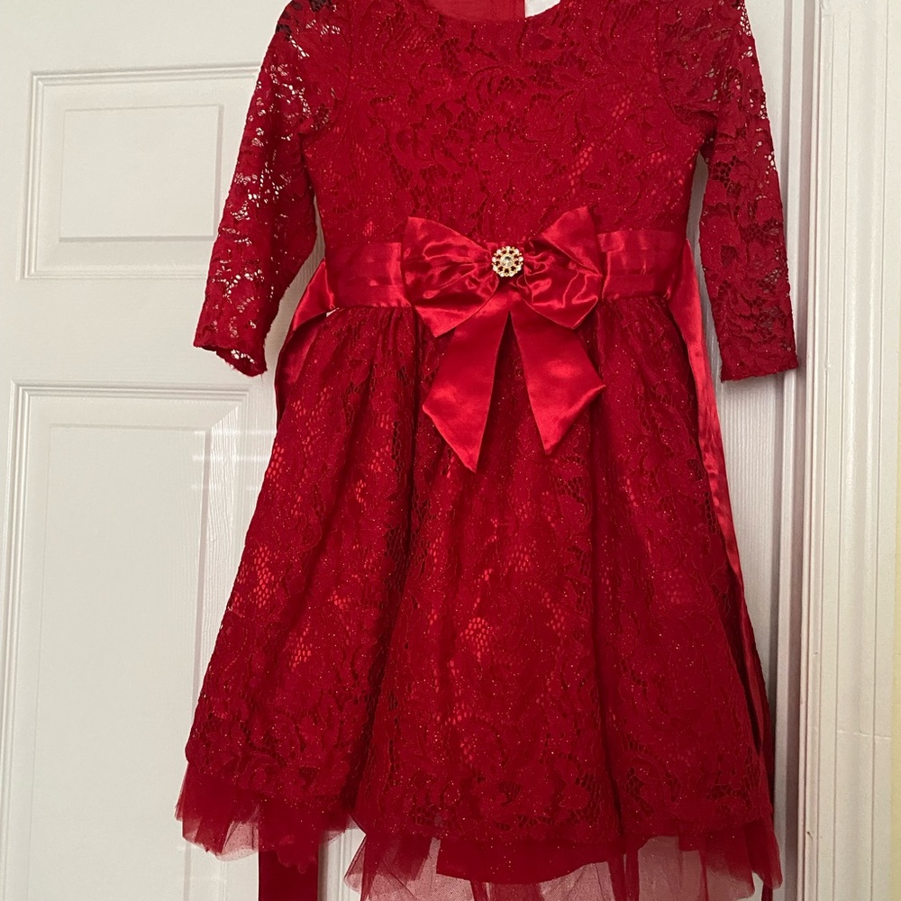 Girl’s dress